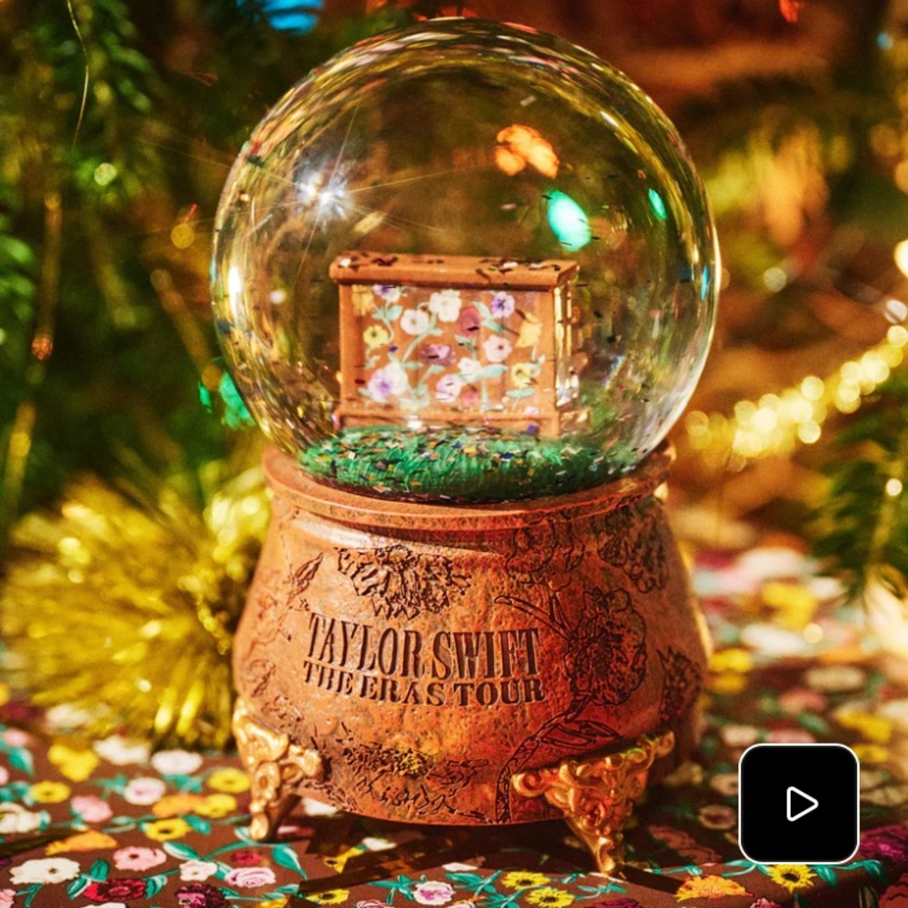 🎵NIB! Taylor Swift The Eras Tour Acousic Piano Snowglobe - Picture 6 of 7